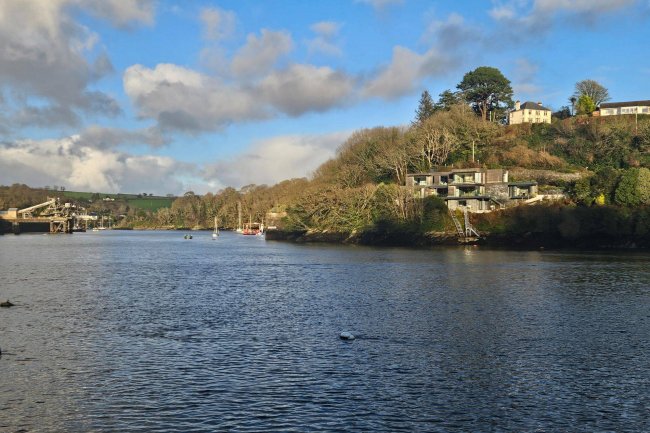 Ferrymans Cottage, 6 Station Road, Fowey, PL23 1DF 1