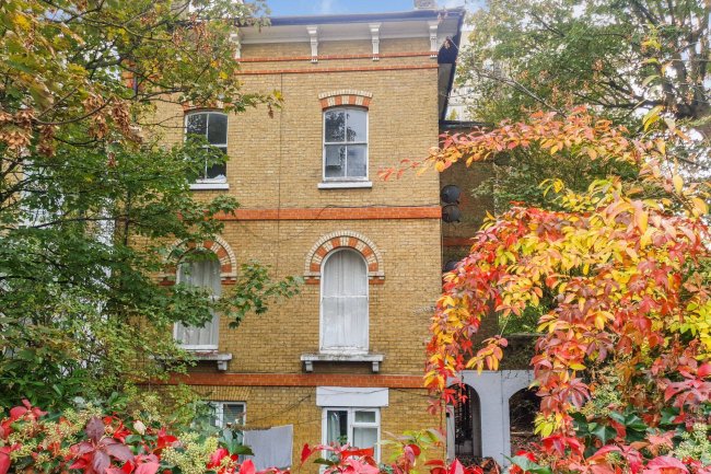 237C Burrage Road, Plumstead, London SE18 7JW 9