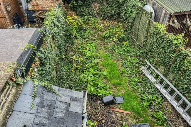 8 Amersham Road, Croydon, Surrey, CR0 2QJ 5