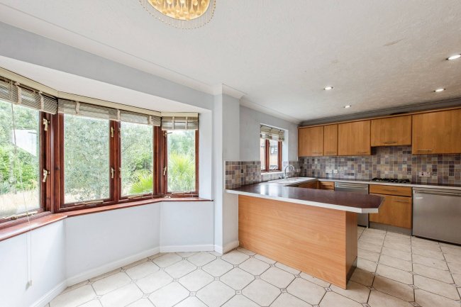 15 Langford Close, Stowmarket, IP14 1TX 6