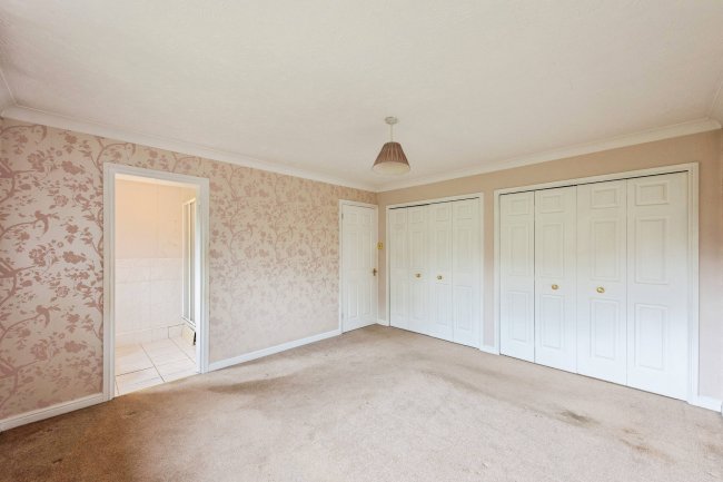 15 Langford Close, Stowmarket, IP14 1TX 6