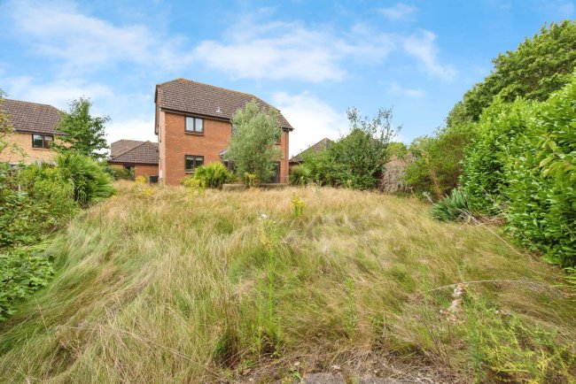 15 Langford Close, Stowmarket, IP14 1TX 6