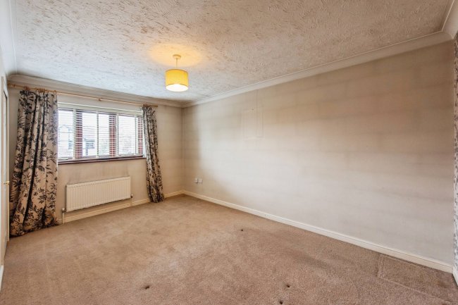 15 Langford Close, Stowmarket, IP14 1TX 6