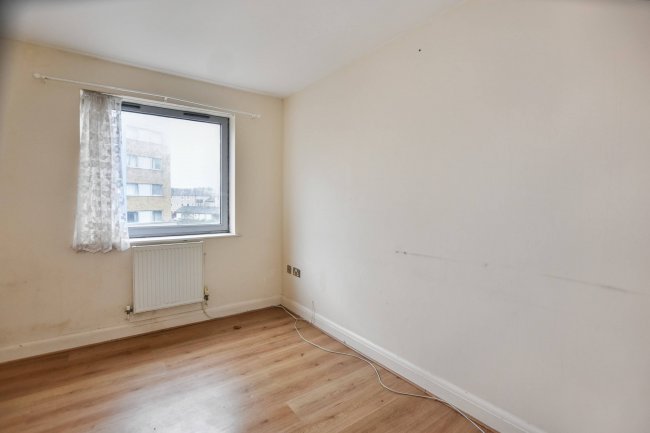 248 Tideslea Path, Thamesmead, London, SE28 0NH 3