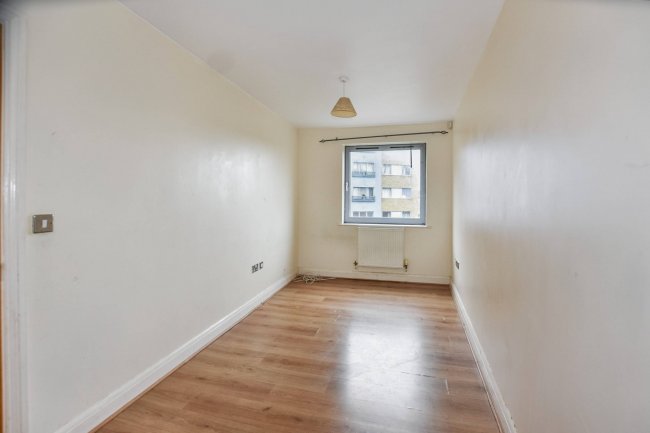 248 Tideslea Path, Thamesmead, London, SE28 0NH 3