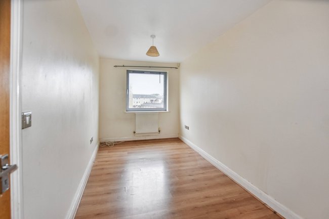 248 Tideslea Path, Thamesmead, London, SE28 0NH 3