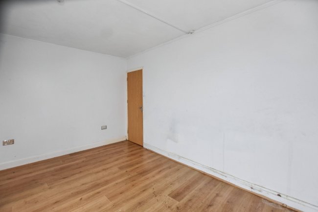 248 Tideslea Path, Thamesmead, London, SE28 0NH 3