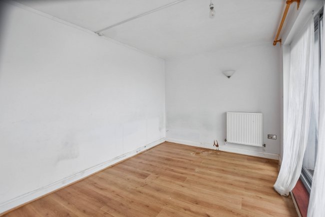 248 Tideslea Path, Thamesmead, London, SE28 0NH 3