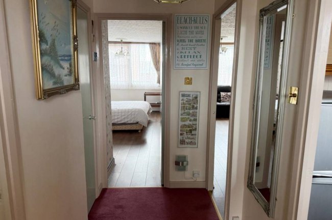 Flat 206 Guildbourne Court, Guildbourne Centre, Worthing, West Sussex, BN11 1LZ 5