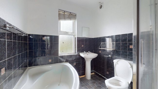 4 Ripon Road, Bournemouth, Dorset, BH9 1RD 3