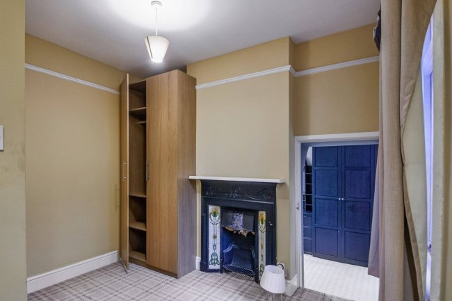 258 London Road, St Albans, Hertfordshire, AL1 1TJ 7