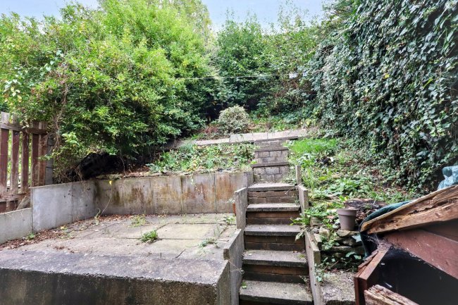 72 Whiteways Grove, Sheffield, South Yorkshire, S4 8FL 7