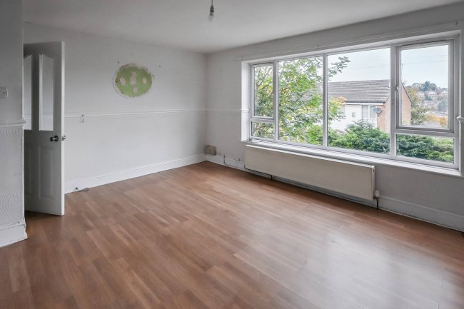 72 Whiteways Grove, Sheffield, South Yorkshire, S4 8FL 7