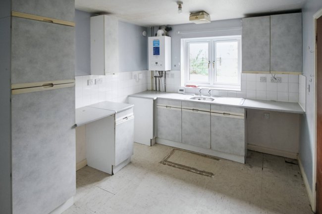 16 Brydges Close, Eastbourne, East Sussex, BN22 8QA 4