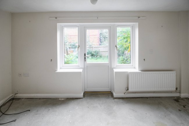 16 Brydges Close, Eastbourne, East Sussex, BN22 8QA 4