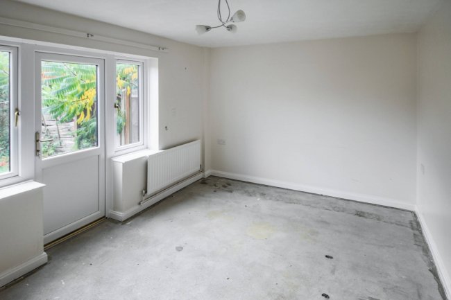 16 Brydges Close, Eastbourne, East Sussex, BN22 8QA 4