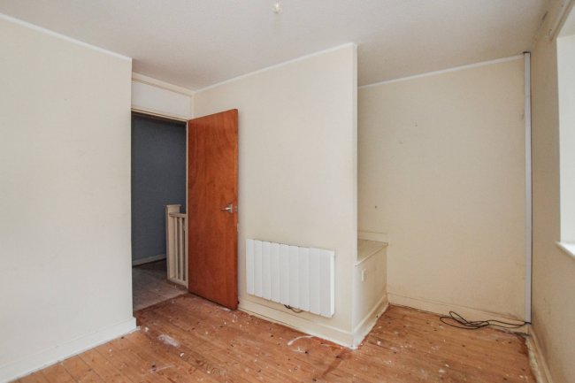 72 Highfield Road, Ashbourne, Derbyshire, DE6 1DX 3