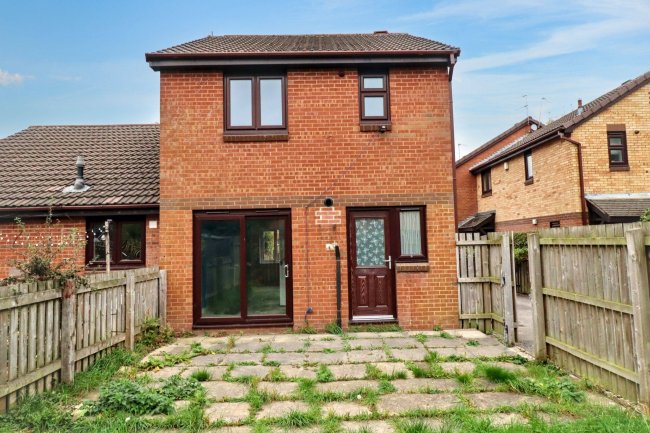32 Sheldrake Avenue, Bradford, West Yorkshire, BD8 0RA 8