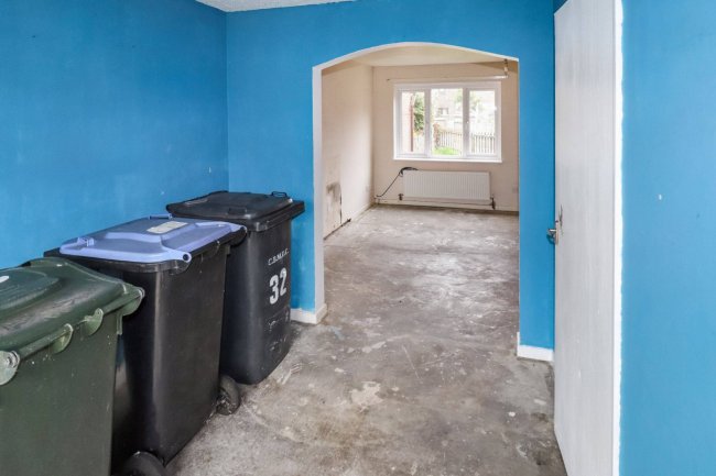 32 Sheldrake Avenue, Bradford, West Yorkshire, BD8 0RA 8