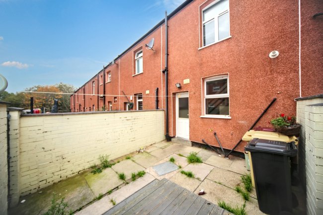 8 Armstrong Street, Horwich, Bolton, Greater Manchester, BL6 5PW 2