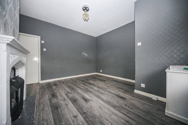 8 Armstrong Street, Horwich, Bolton, Greater Manchester, BL6 5PW 2