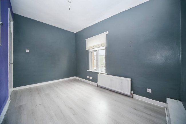 8 Armstrong Street, Horwich, Bolton, Greater Manchester, BL6 5PW 2