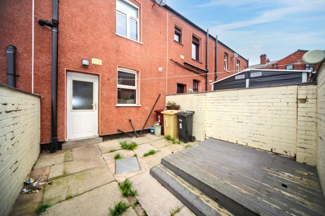 8 Armstrong Street, Horwich, Bolton, Greater Manchester, BL6 5PW 2