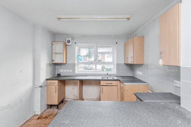 8 Haddington Way, Aylesbury, Buckinghamshire, HP20 1HH 3