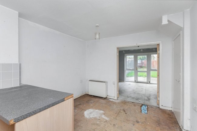 8 Haddington Way, Aylesbury, Buckinghamshire, HP20 1HH 3