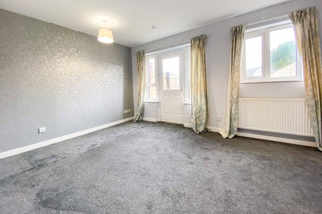 5 Edmondsen Place, Fleetwood, Lancashire, FY7 7GD 8