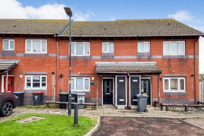 5 Edmondsen Place, Fleetwood, Lancashire, FY7 7GD 8