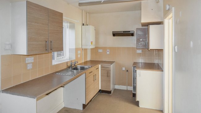 15 Endeavour Crescent, Hull, East Yorkshire, HU9 5SZ 6