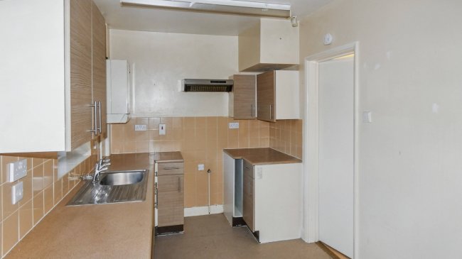15 Endeavour Crescent, Hull, East Yorkshire, HU9 5SZ 6