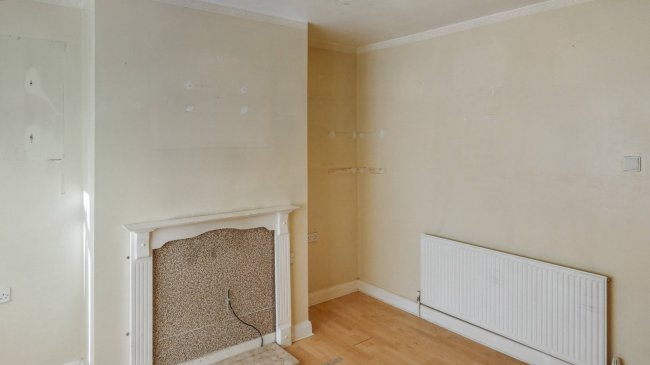 15 Endeavour Crescent, Hull, East Yorkshire, HU9 5SZ 6