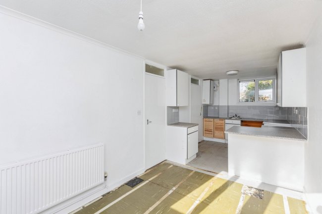 6 Browney Path, Bedford, Bedfordshire, MK41 7XH 1