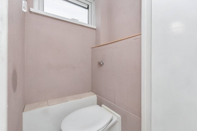 6 Browney Path, Bedford, Bedfordshire, MK41 7XH 1