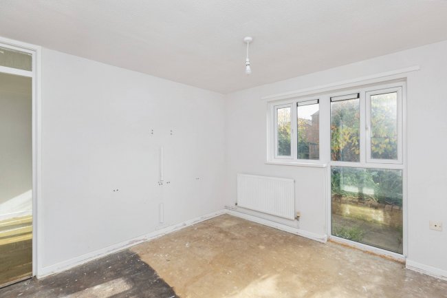 6 Browney Path, Bedford, Bedfordshire, MK41 7XH 1