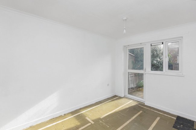 6 Browney Path, Bedford, Bedfordshire, MK41 7XH 1