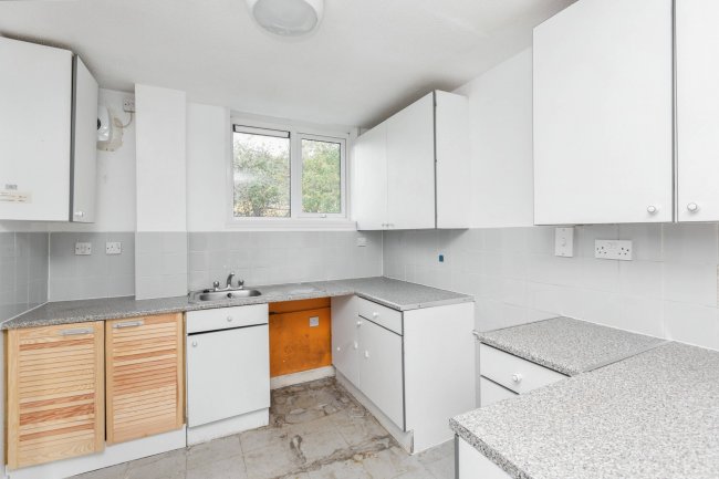 6 Browney Path, Bedford, Bedfordshire, MK41 7XH 1