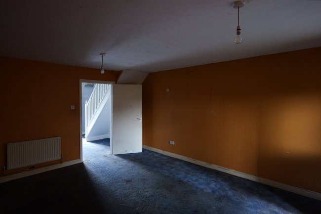 16 Horseshoe End, Newbury, Berkshire, RG14 7XE 2