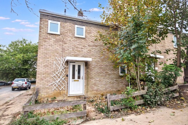 22 Sycamore Drive, Huntingdon, Cambridgeshire, PE29 7JB 8