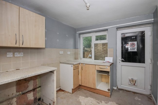 22 Sycamore Drive, Huntingdon, Cambridgeshire, PE29 7JB 8