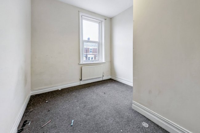 90 & 90A Rawling Road, Gateshead, Tyne and Wear NE8 4QR 6