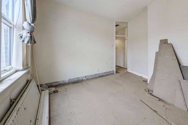 90 & 90A Rawling Road, Gateshead, Tyne and Wear NE8 4QR 6