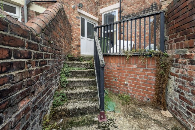 90 & 90A Rawling Road, Gateshead, Tyne and Wear NE8 4QR 6