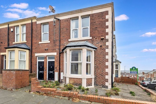 90 & 90A Rawling Road, Gateshead, Tyne and Wear NE8 4QR 6