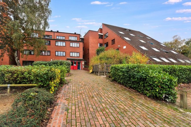 Flat  26, Quartercroft, Pyramid Close, Weston Favell, Northampton, NN3 8DP 4