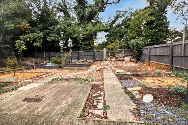 57 Green Leys, St. Ives, Cambridgeshire, PE27 6SB 6