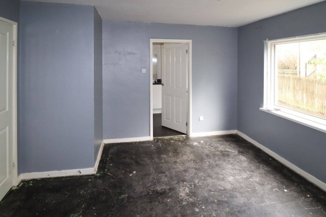 60 Firthcliffe Road, Liversedge, West Yorkshire, WF15 6HF 2