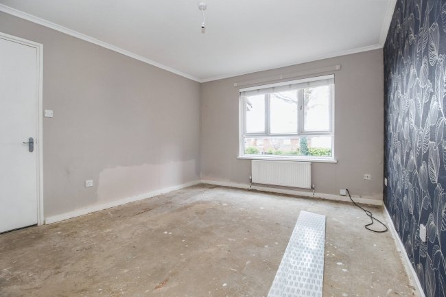 19 Highlands Grove, Stourton, West Yorkshire, LS10 4RR 9